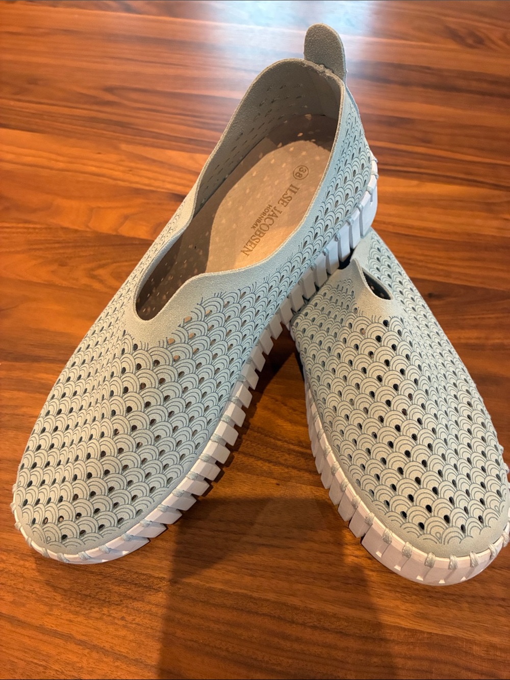 Ilse Jacobsen “Tulip” Women’s Light Blue Slip-On Casual Shoes